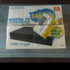 Apex Digital TV Converter Box w/ Analog Pass-Through DT250 NEW IN BOX